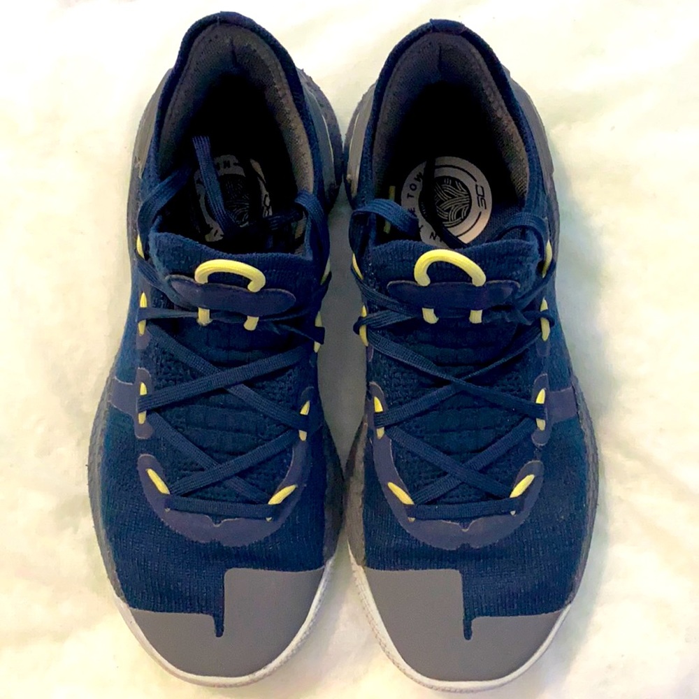 Steph Curry Youth Basketball Shoes